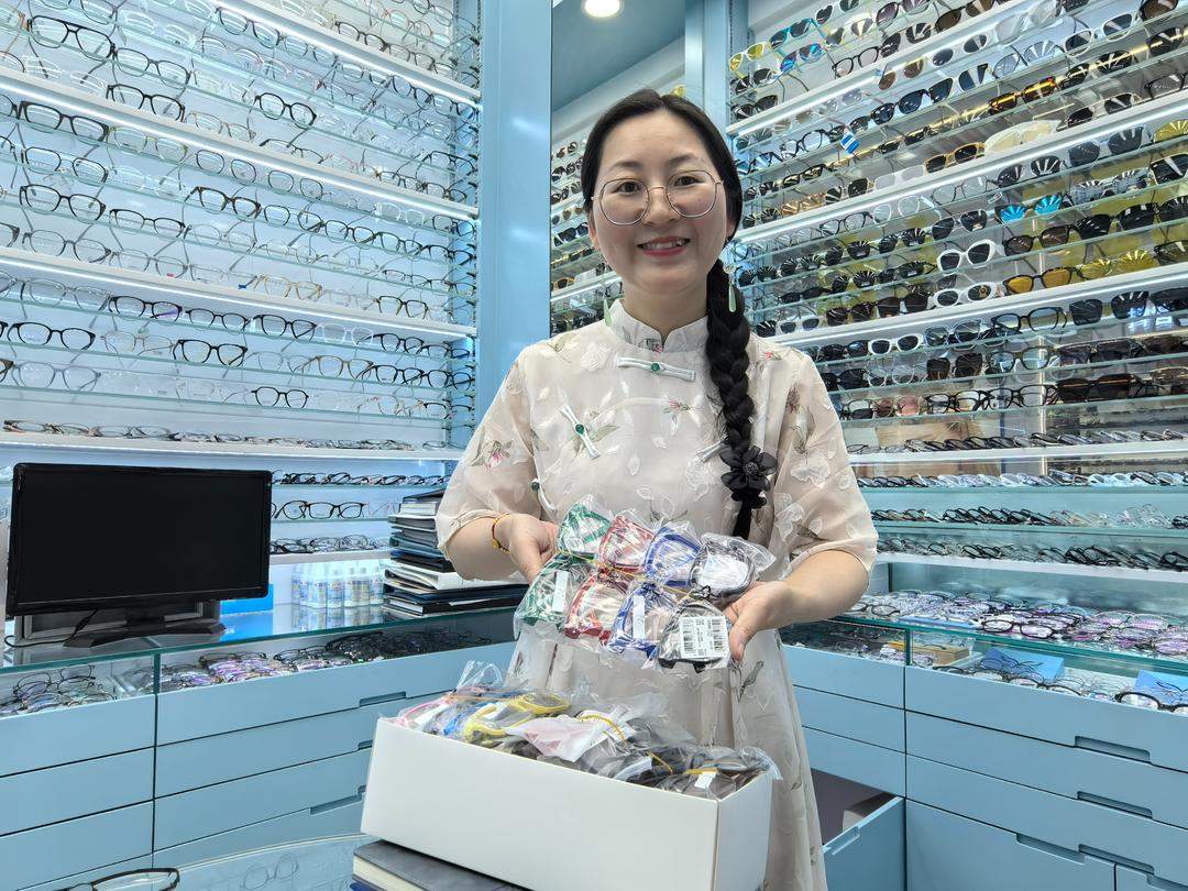 蹲点调查｜南义乌北临沂，“两扇窗”里观外贸