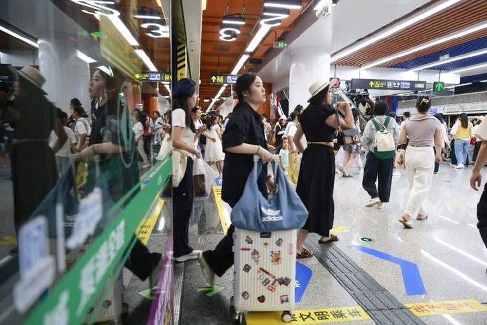 免费乘车、接驳直达……请查收济南地铁开学季出行大礼包