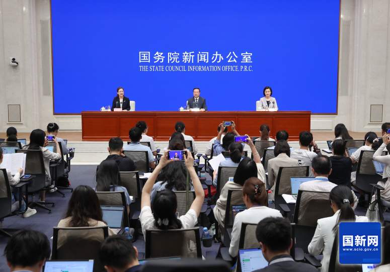 晶采观察丨同比增长4.7%!从半年报看中国经济三重底色