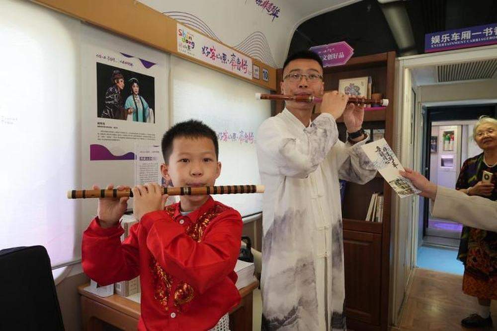 当非遗装上轮子，齐鲁青黛接天山