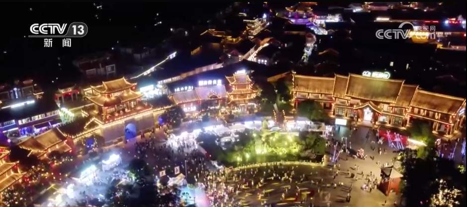 各地特色活动点燃文旅消费新引擎 假日经济热潮涌动