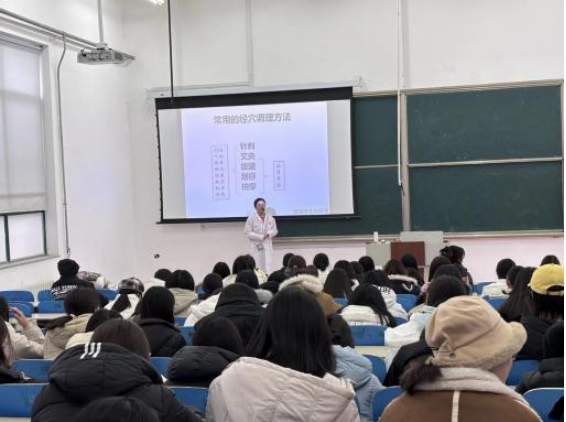 艾暖校园 灸护健康——烟台南山学院医学协会开展艾灸知识科普体验活动