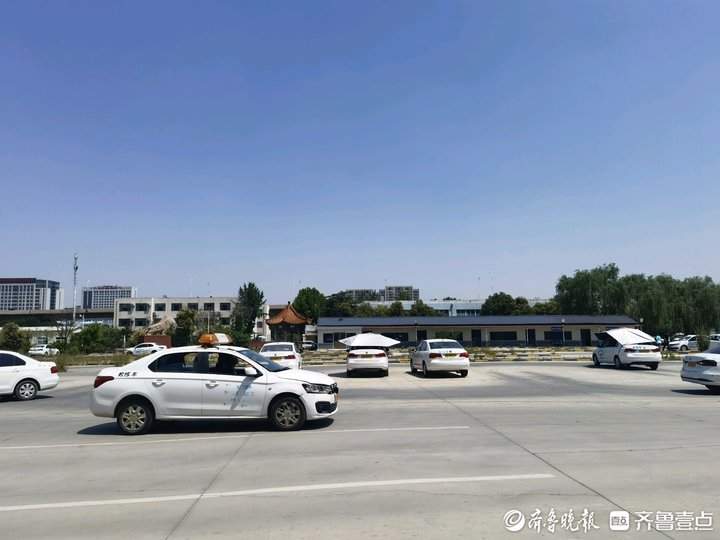 高考生成主力军，济南迎来暑期“驾考热”