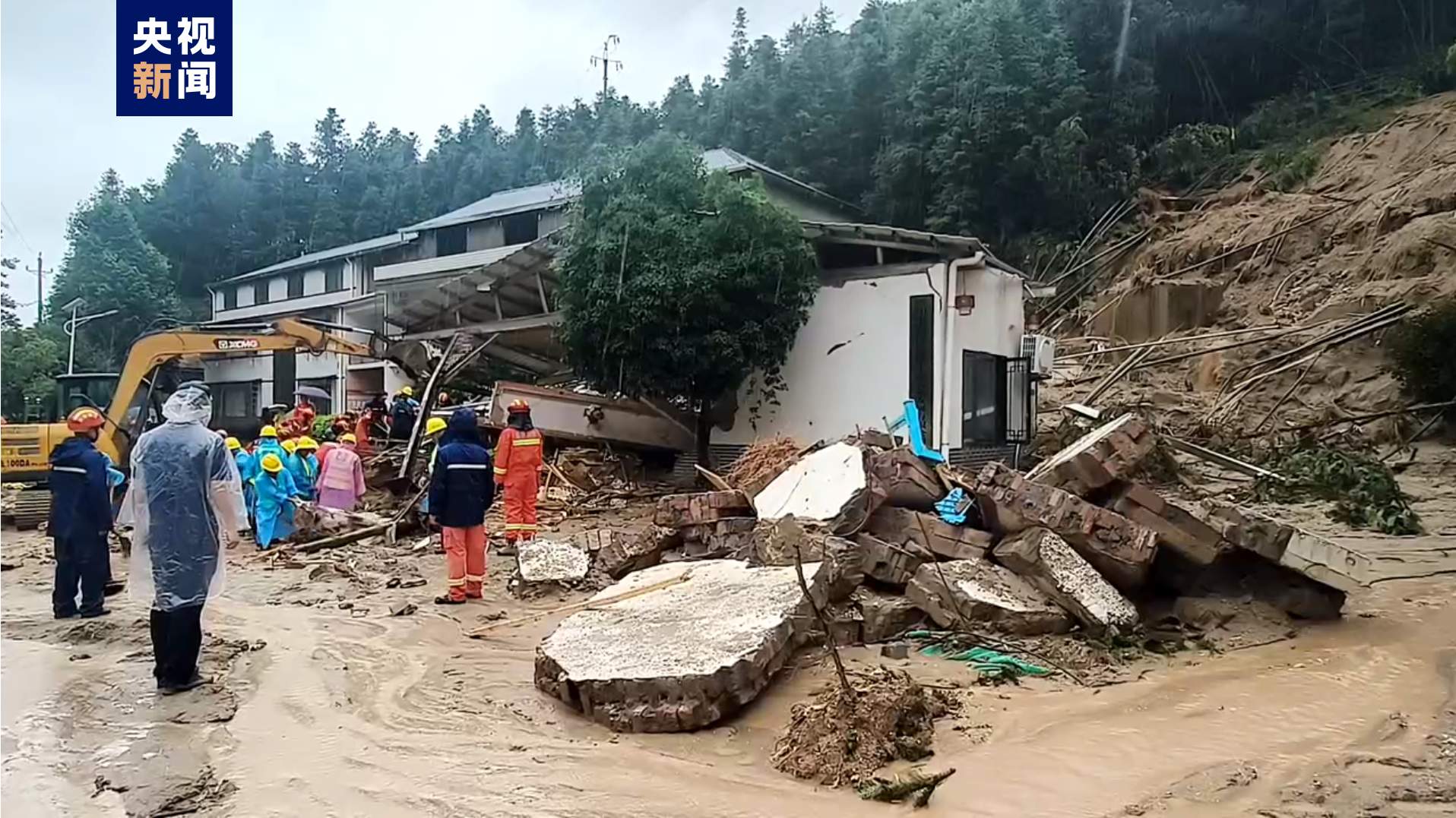 湖南衡阳南岳山体滑坡现场救援结束 15人遇难6人受伤