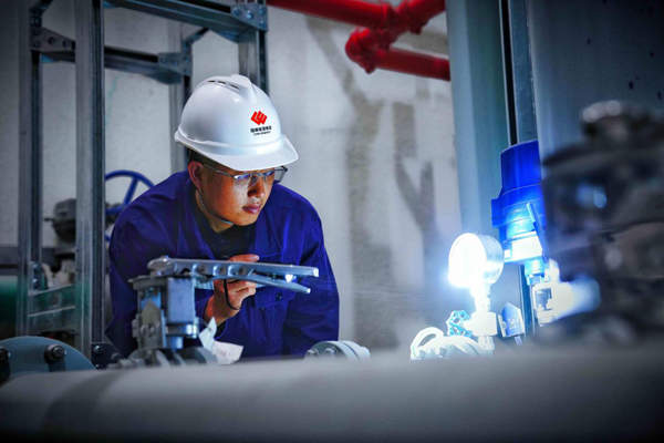 大力弘扬工匠精神 他们奋斗的身影熠熠生辉