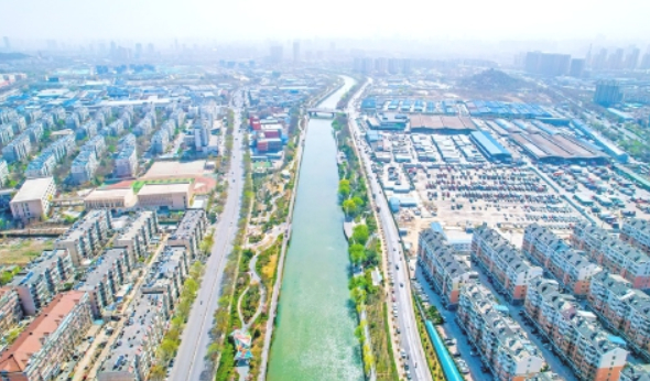 小清河海河联运首笔外贸业务落地