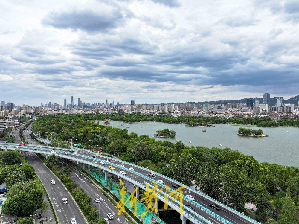 夏日的“天空剧场”！云卷云舒映衬泉城之美 