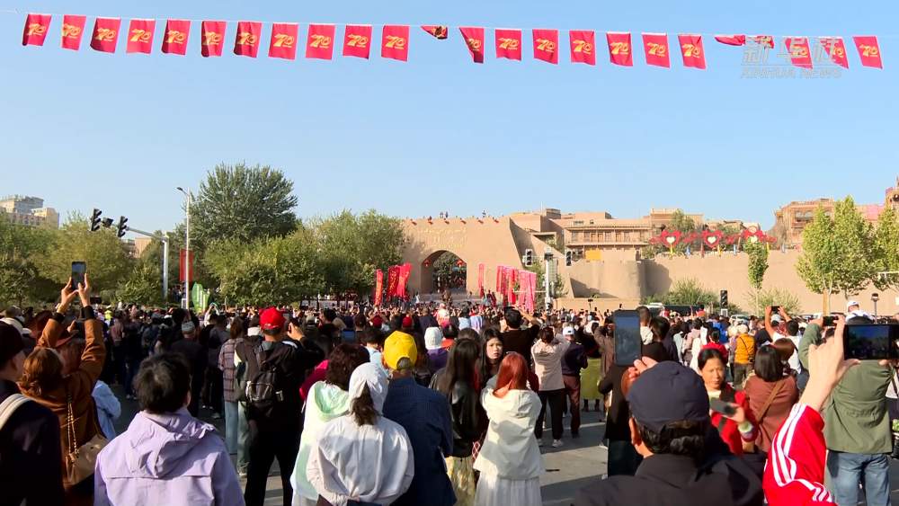 “双节”假日观察|家国情、中国风、文化味,看文旅融合如何赋能假日经济