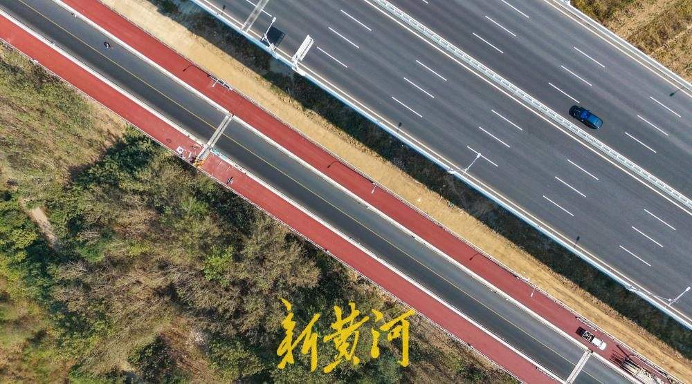 济南黄河大桥老桥上新装