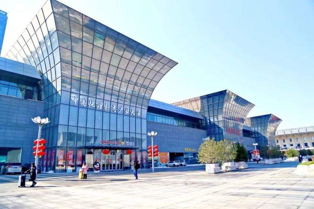 济南打造产业高地与展示推广新名片