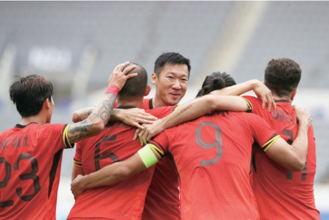 国足1比0击败中国香港队 获东亚杯第三名