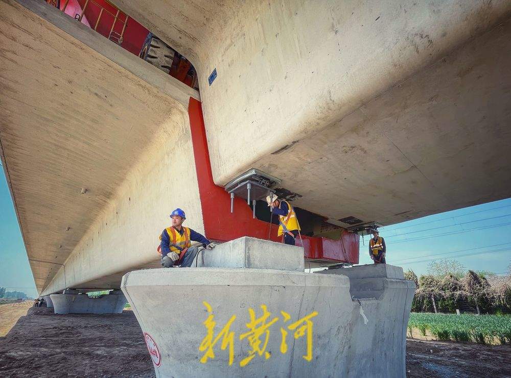 雄商高铁梁山至郓城段箱梁架设任务圆满完成