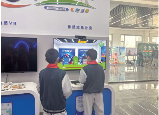 全民奔赴绿色家园之约 市中垃圾分类志愿招募“热辣滚烫”