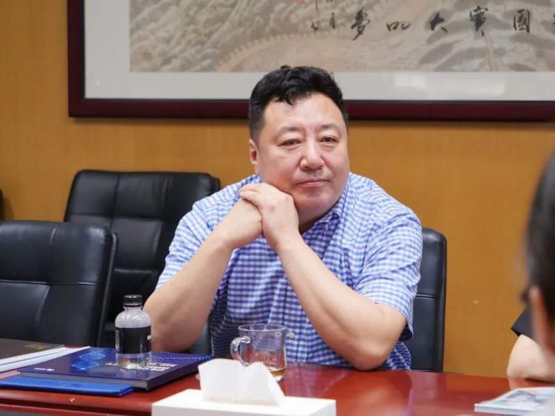 复旦大学附属中山医院青浦分院骨科刘佐庆主任一行莅临华夏源考察交流