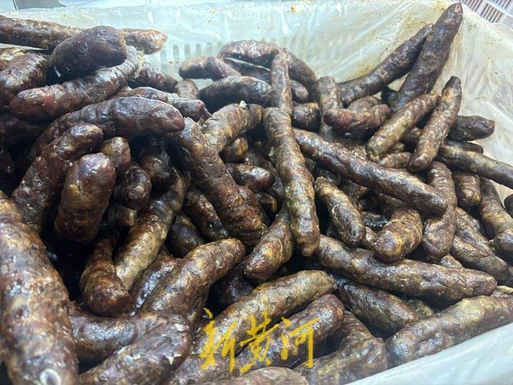 “泉”在济南过大年｜最高峰时近百人排队，济南这家老字号熟肉店里有熟悉的“年味”