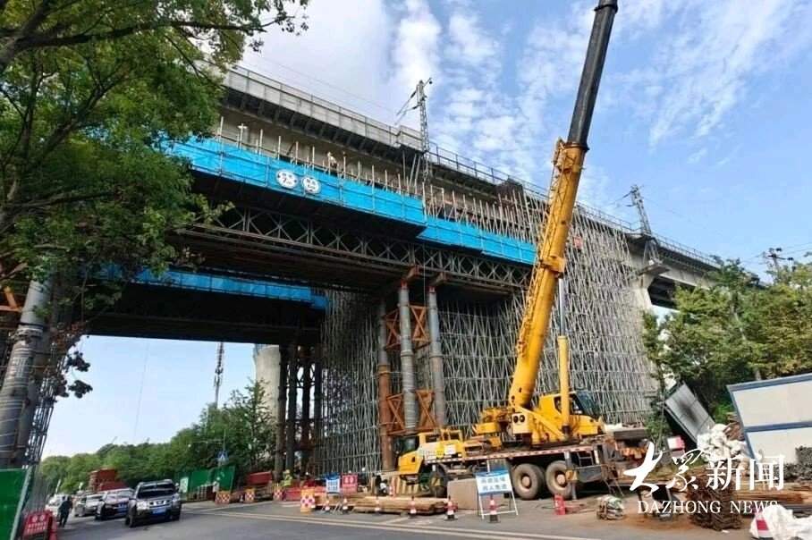 全国首例！既有运营铁路上增设声屏障工程顺利完工