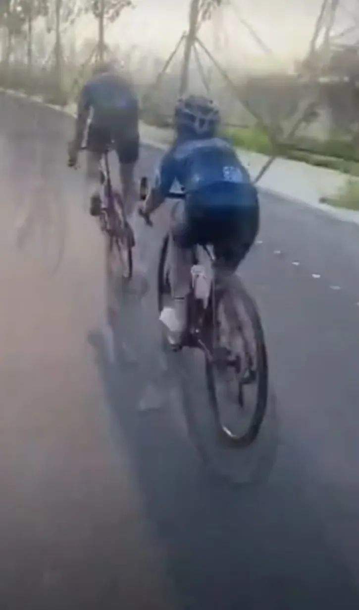 孩子骑行摔倒被碾压身亡，律师解读：谁该担责？