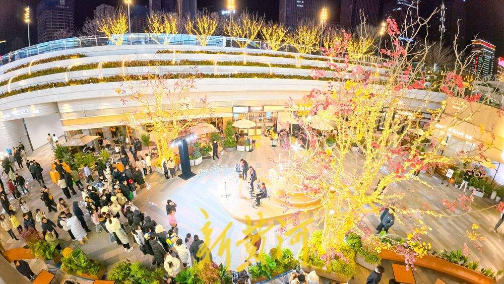 济南这处商业综合体改造后实现“地铁直连”，成为假期市民休闲消费好去处