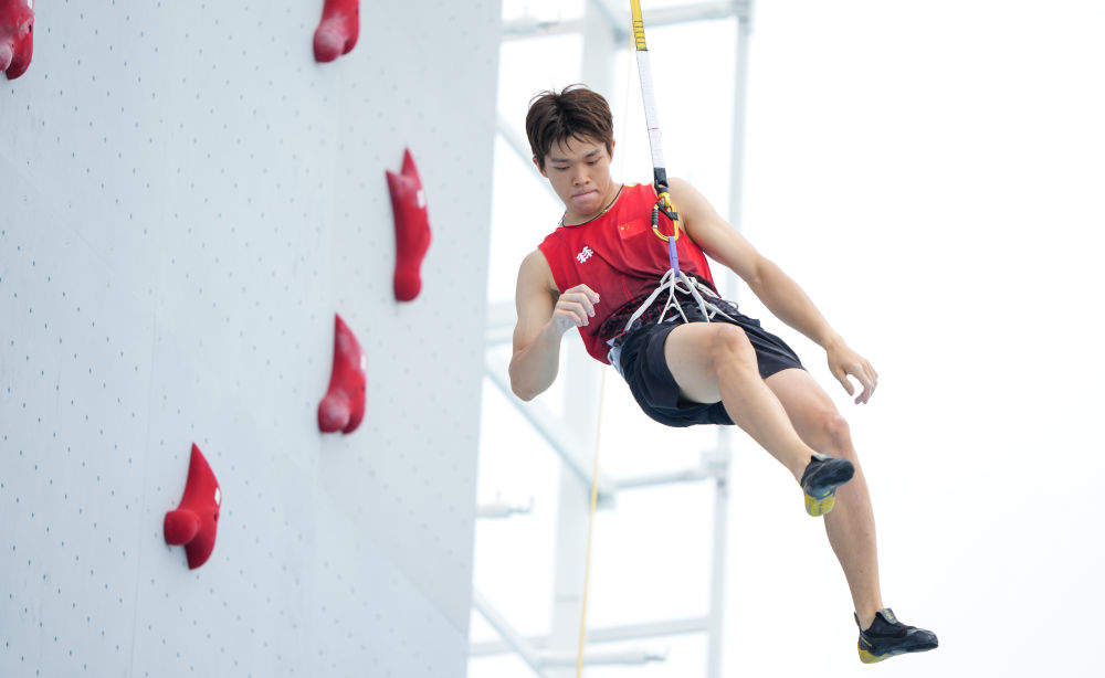 亚沙会｜中国队包揽速度攀岩男、女金牌