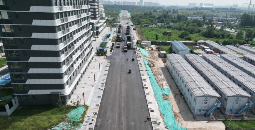 项目强省会|济南市首条聚氨酯路面在起步区建成