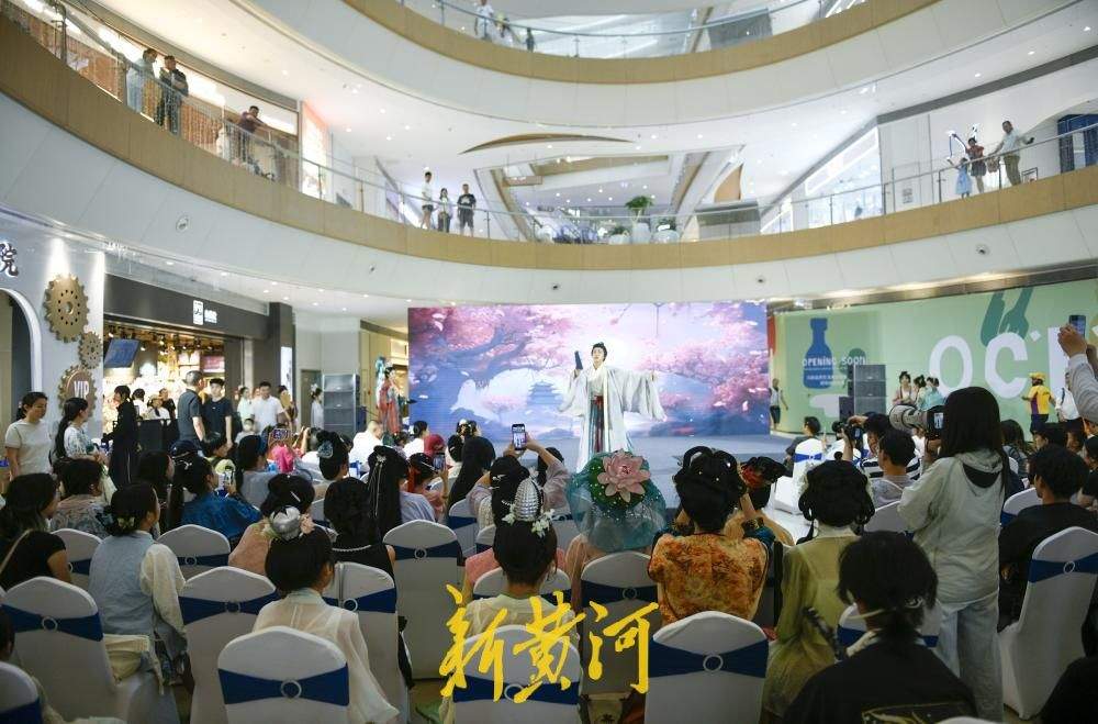 古乐悠扬华服流光，这场端午宋韵汉服秀太惊艳