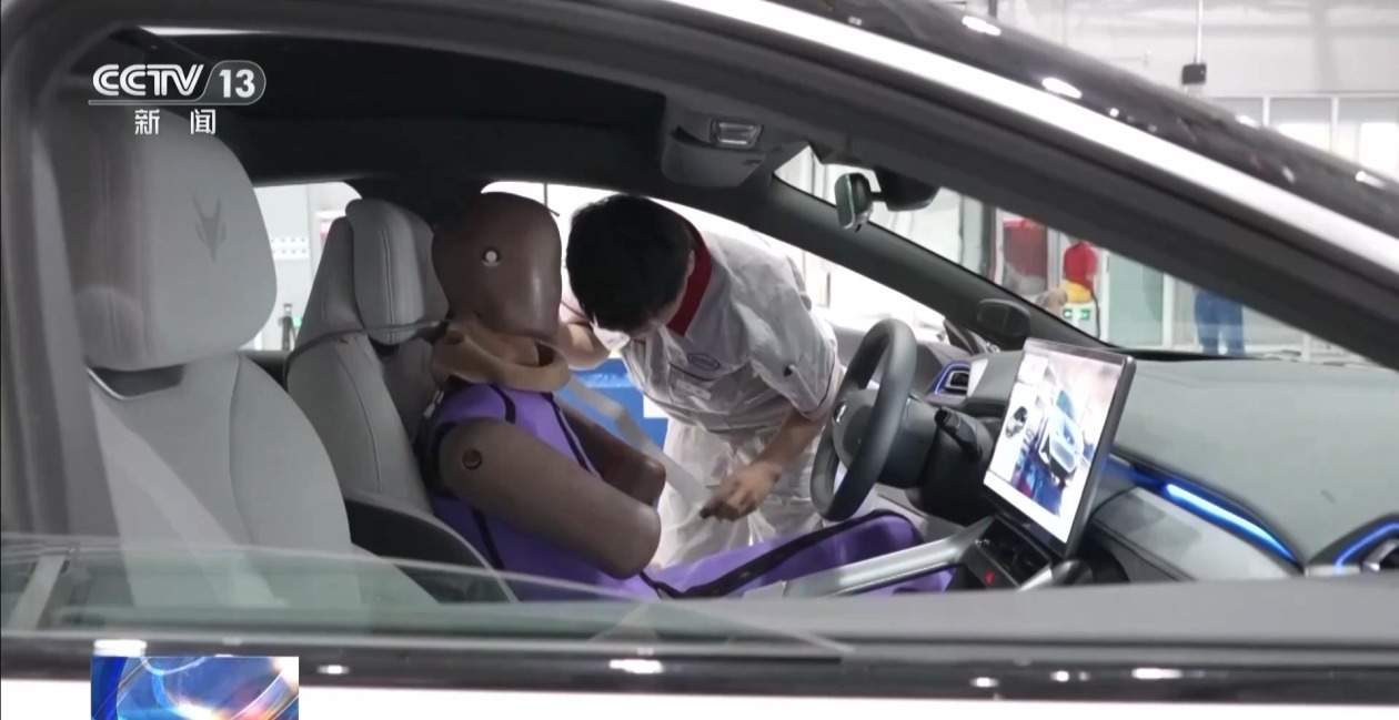 新版《汽车侧面碰撞的乘员保护》国标发布,“新”在哪里?