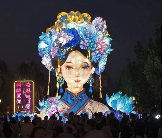 点亮一盏灯，爱上一座城