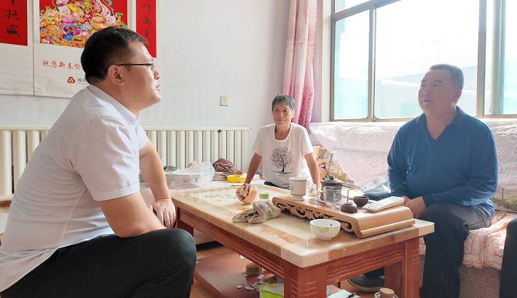 国庆里“说”丰年丨把“指尖流量”变成“兴村能量” 潍坊“小夏”要带全村实现大目标