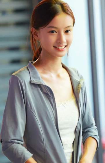 河南南阳素人女孩走红 家长已拒绝多家MCN机构