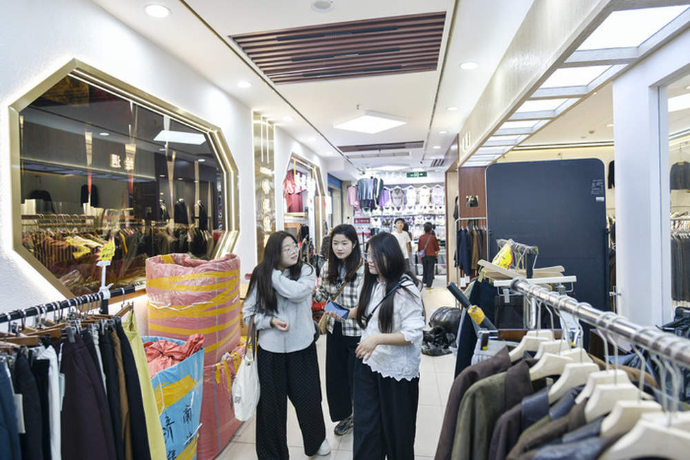 单日最高客流量突破3万人次，济南泺口服装城老商圈焕发新活力