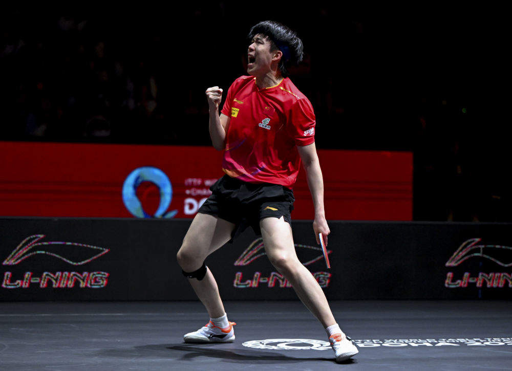 世乒赛综合｜“莎头”双线告捷 男双爆冷出局