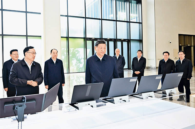 习近平：扩大内需是战略之举