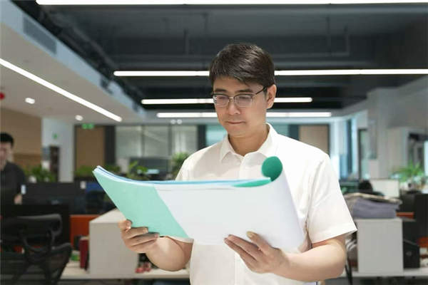 济南云巴总设计师麻景瑞：46万张图纸智绘“云巴梦”