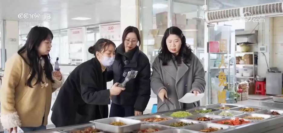 “定向送岗”、专车接人、直播招聘 精准服务“组合拳”破解企业用工缺口