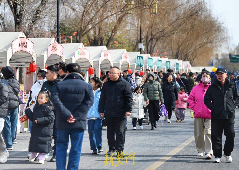 正月初一赶一场明湖市集，沉浸式触摸非遗里的中国年