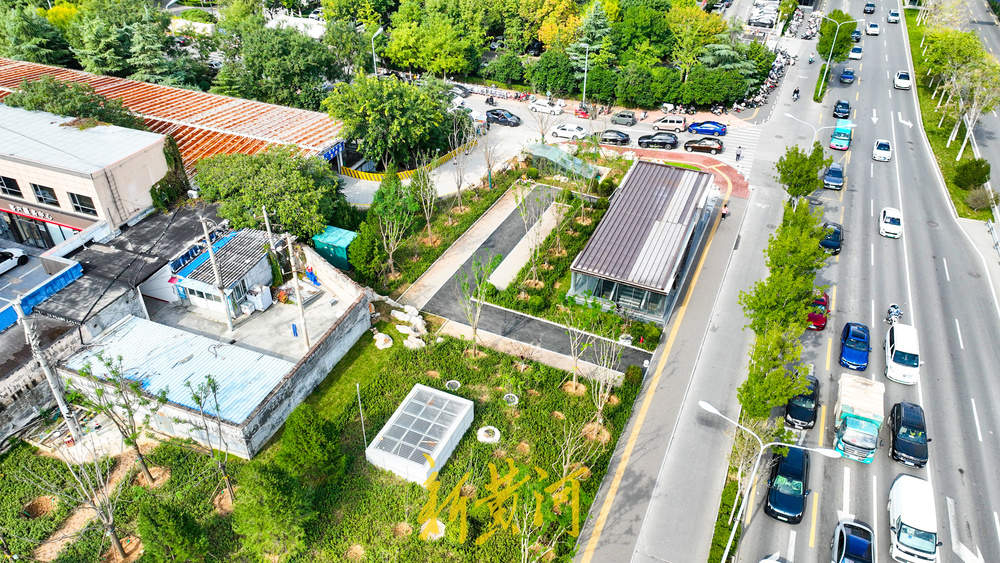 济南地铁换乘站新出入口露出地面 紧邻奥体中心CBD