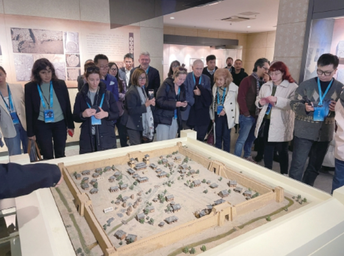 世界古典学大会·走读中国之齐鲁印象行开启 26位外籍古典学专家齐聚，探源中华文明