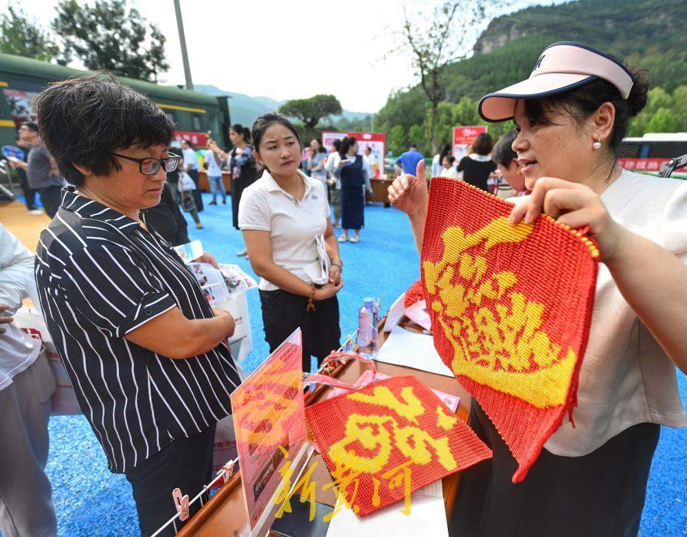 “职”达心坎！招聘会开进南山大集，500余岗位暖心送上门