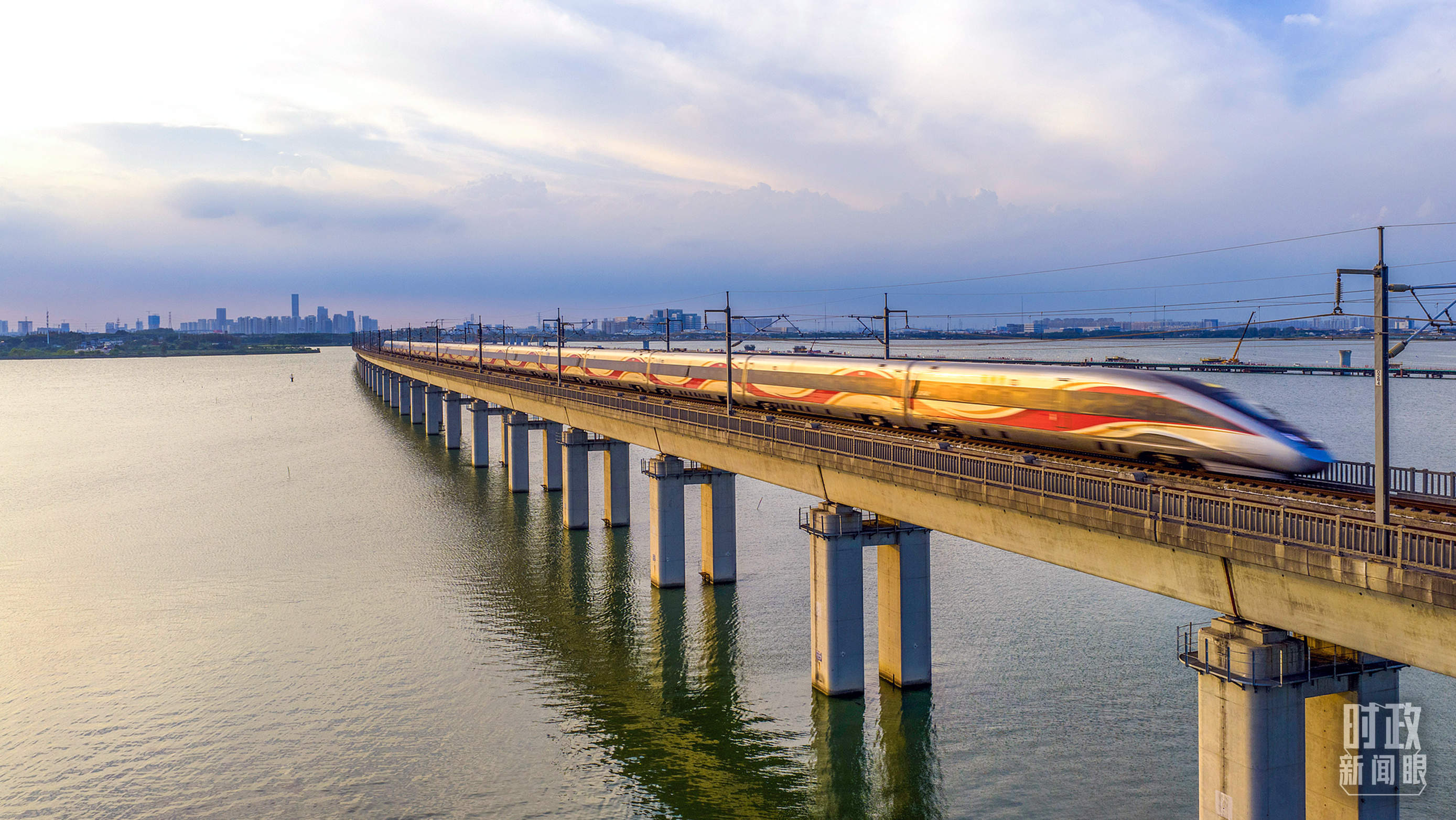 时政新闻眼丨开局之年经济工作有哪些重点?这场会议释放鲜明信号