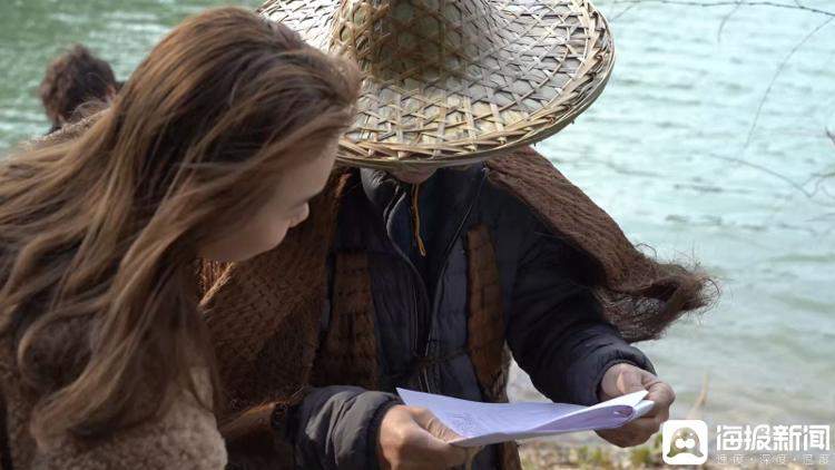 考古学教授做探店“吃播”,一个月涨粉百万