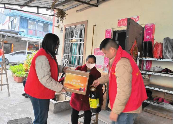 市县联动送温暖 爱心暖流涌蓉城——成都2025年寒冬送温暖活动