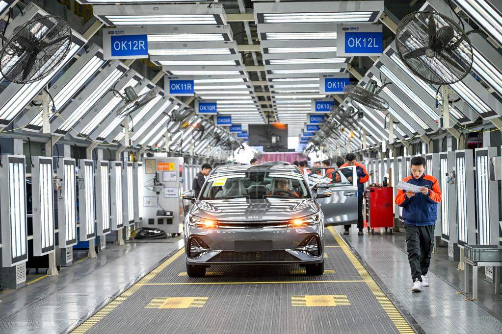 汽车消费“隐形门槛”逐步破除 买车用车能否更轻松？