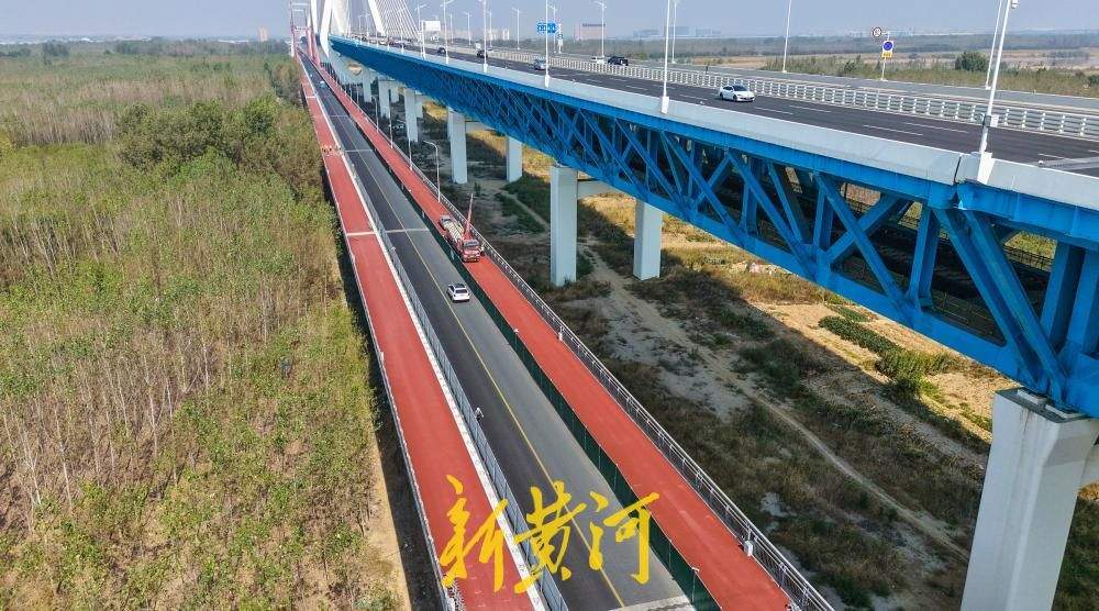济南黄河大桥老桥上新装