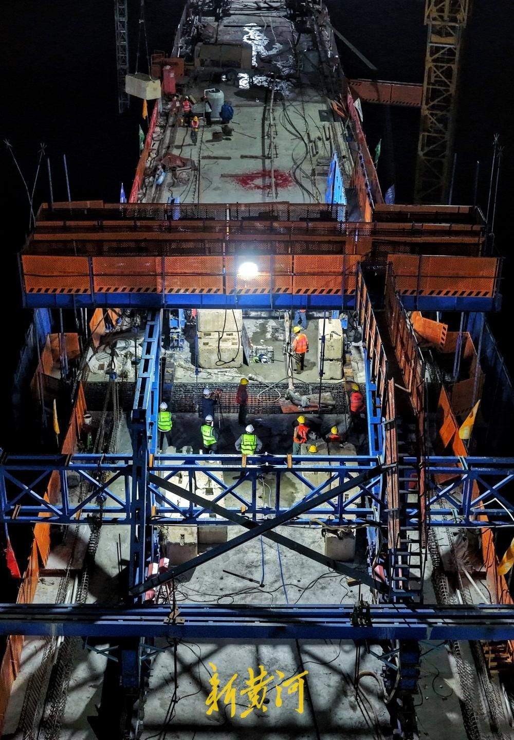 两座连续梁同日合龙！济枣铁路建设取得新进展