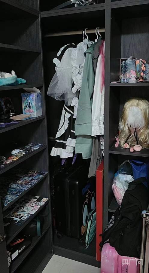 青少年热衷“买谷子”，他们到底在买什么？