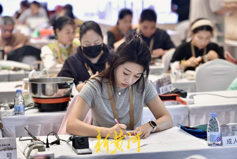 2026年“技耀泉城”海右技能人才大赛非遗手工技能大赛决赛举行