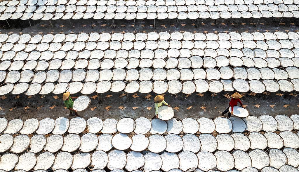 酸辣粉为何频频被“打假”，还能放心地嗦粉吗？