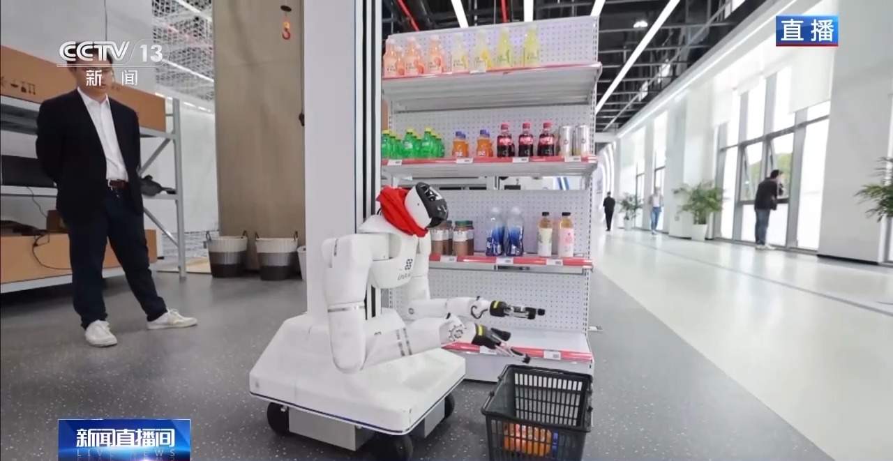 机器人学习使用咖啡机？具身智能解锁无限可能