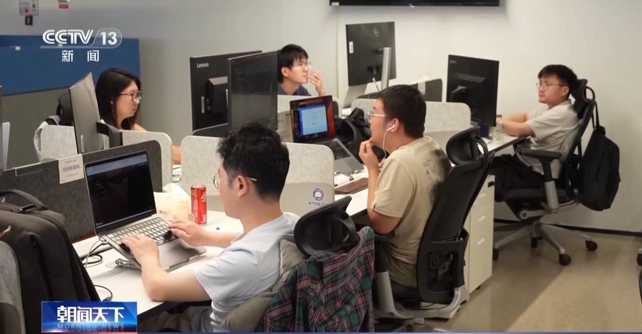 @高校毕业生 AI岗爆火 还有这些岗位在等你