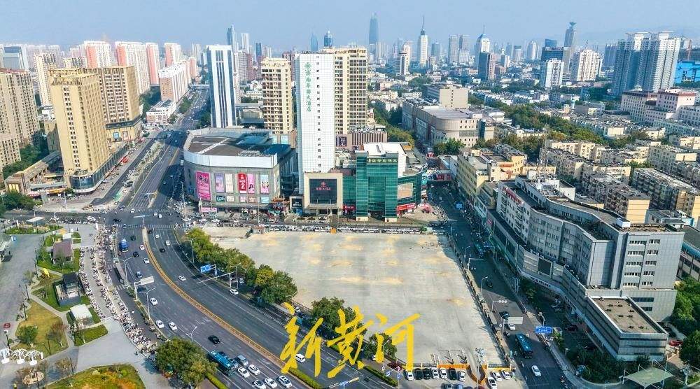 济南西市场商圈大型露天停车场关闭，将用于城市更新项目建设